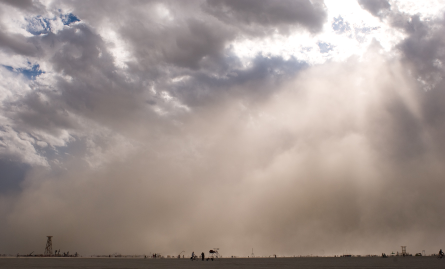 dust storm moving in